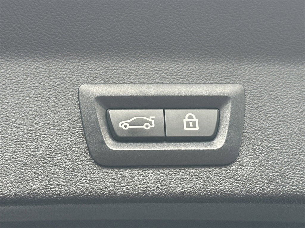 Used 2021 BMW X3 M40i w/ Executive Package image 19