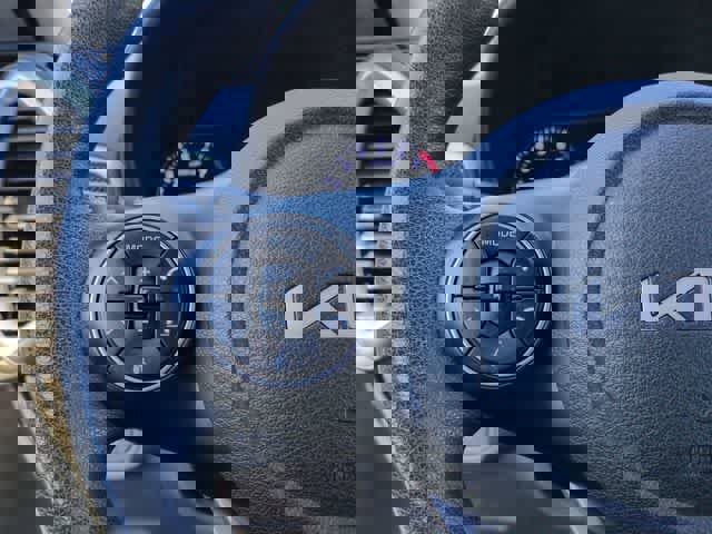 Used 2022 Kia Soul LX image 23