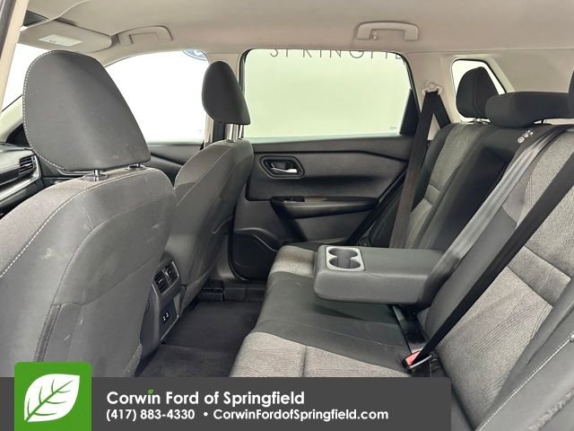 Used 2025 Nissan Rogue SV image 17