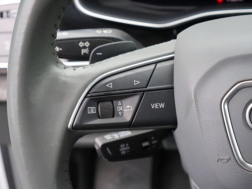 Used 2019 Audi Q8 Prestige w/ Luxury Package AWD/4WD image 33