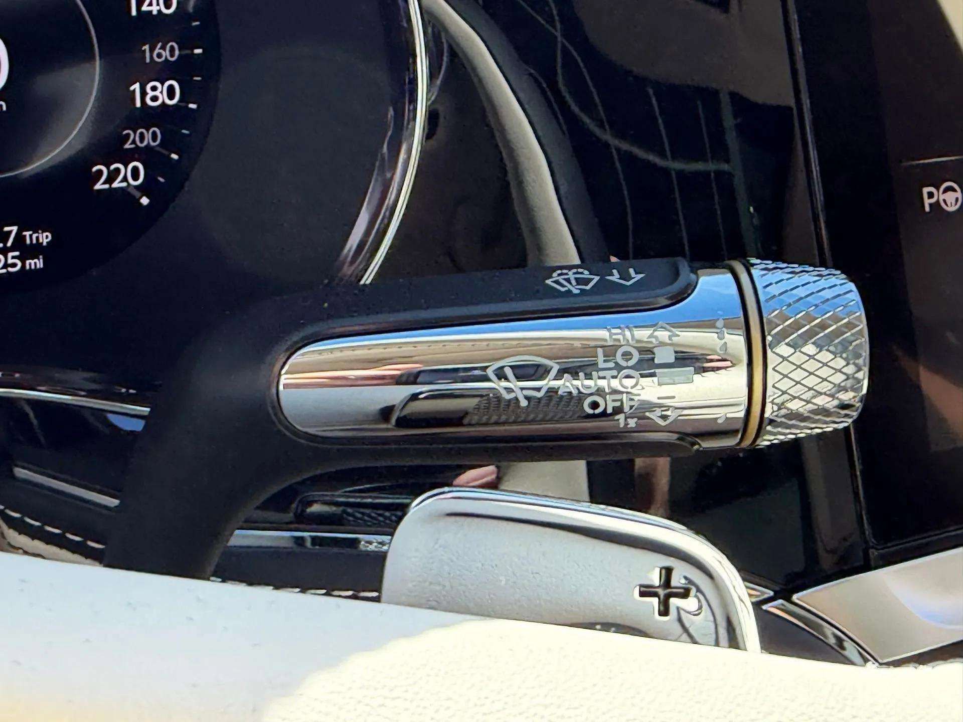 New 2026 Bentley Flying Spur Plug-In Hybrid AWD/4WD image 52