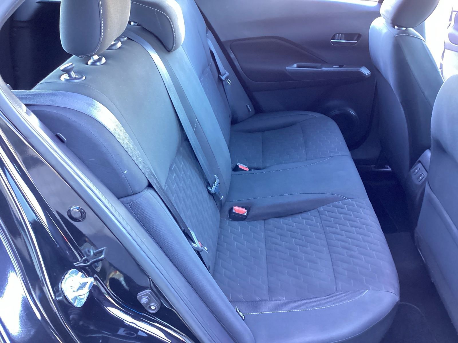 Used 2021 Nissan Kicks SV FWD image 19