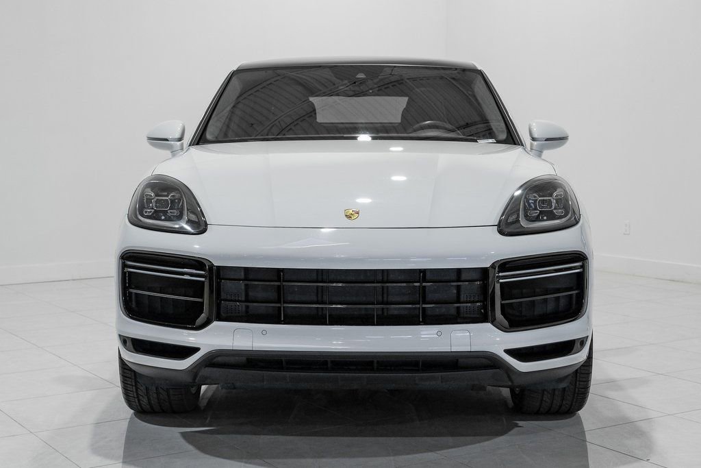 Used 2020 Porsche Cayenne Turbo AWD/4WD image 2