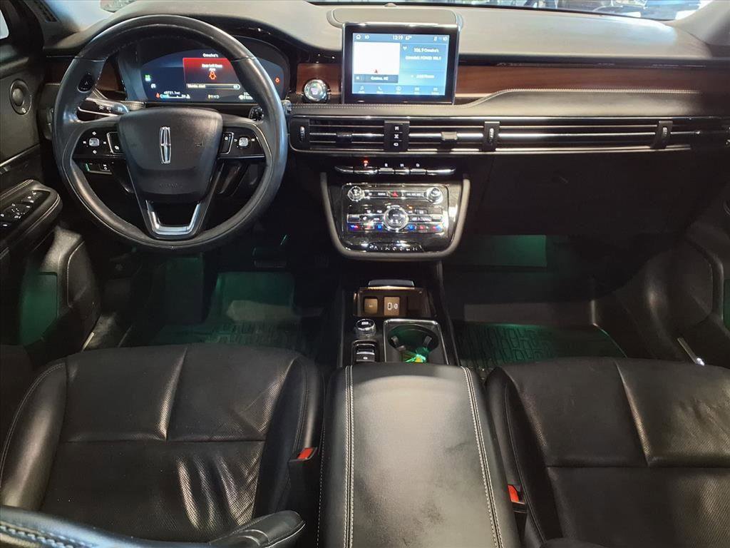 Used 2022 Lincoln Corsair Reserve w/ Sport Package image 16