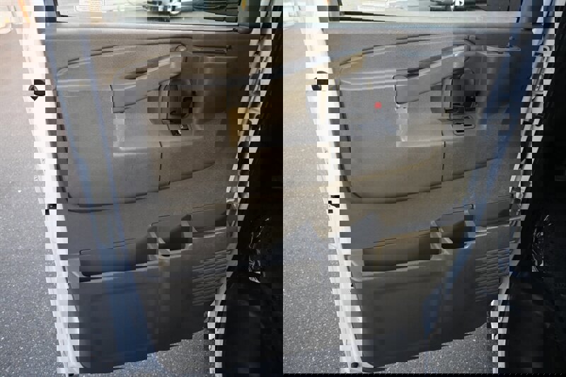 Used 2017 Chevrolet Express 3500 LT w/ LT Preferred Equipment Group image 11