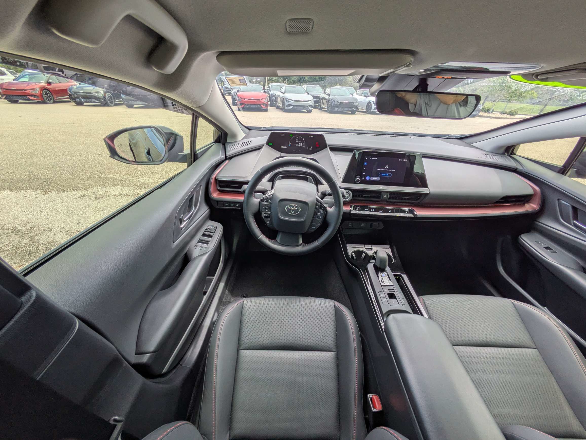 Used 2024 Toyota Prius Prime FWD image 16