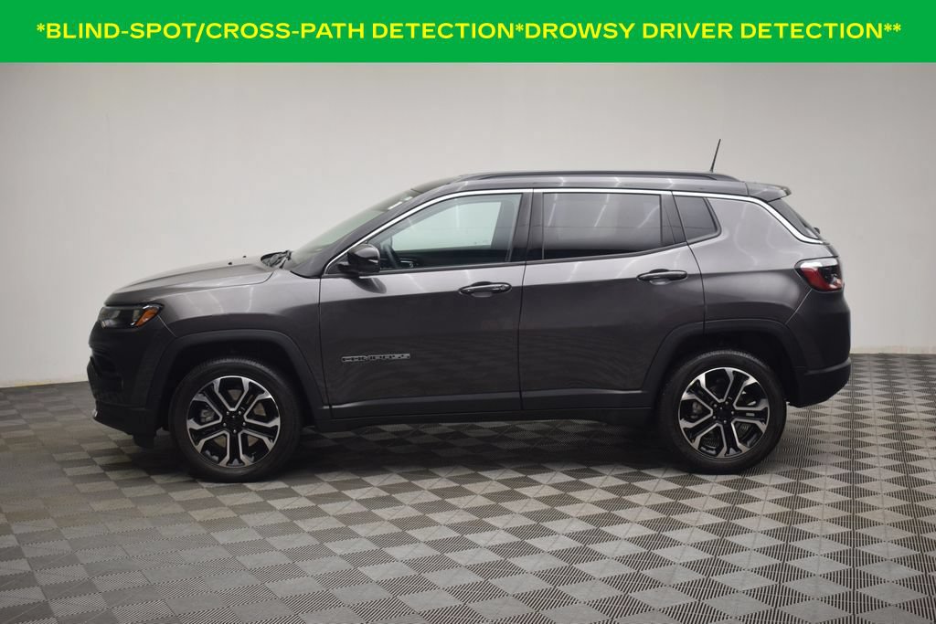 Used 2023 Jeep Compass Limited AWD/4WD image 12