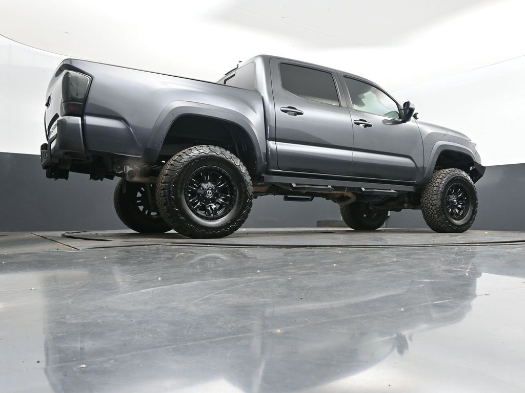 Used 2020 Toyota Tacoma TRD Off-Road image 41