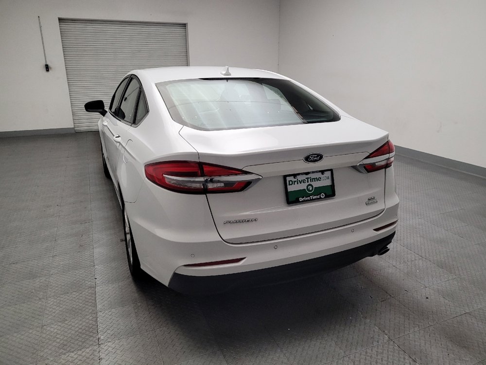 Used 2020 Ford Fusion SE image 6