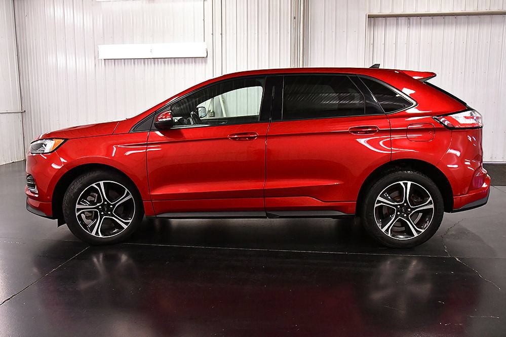 Used 2022 Ford Edge ST w/ Equipment Group 401A AWD/4WD image 4