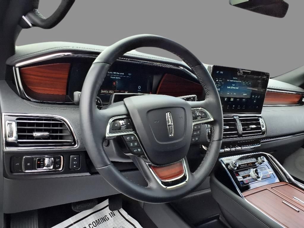 Used 2024 Lincoln Navigator L Reserve AWD/4WD image 24