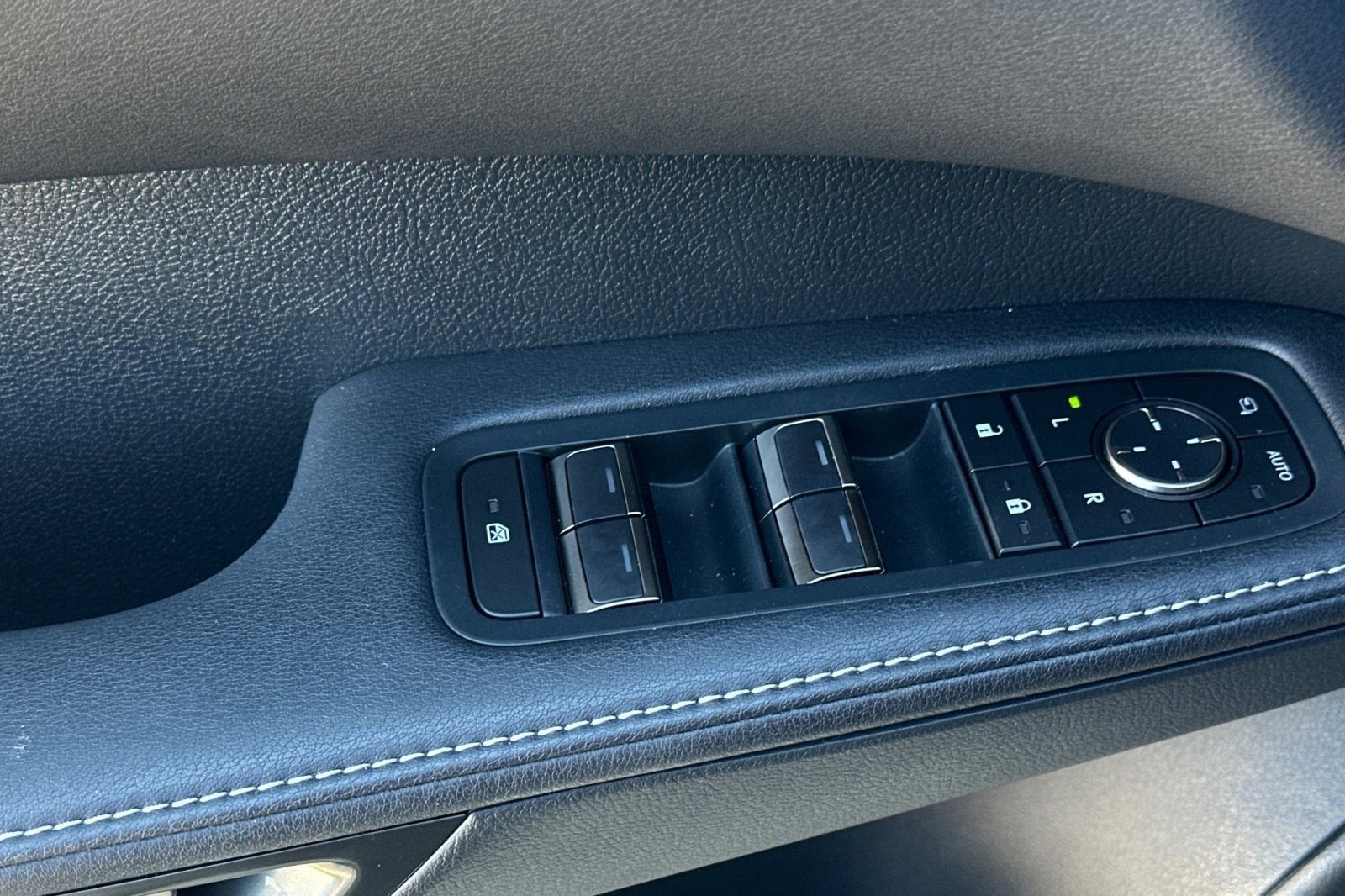 Used 2024 Lexus RX 350 FWD image 13