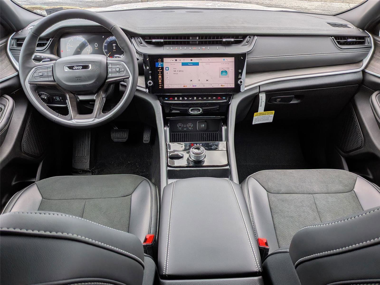 New 2026 Jeep Grand Cherokee Altitude AWD/4WD image 28