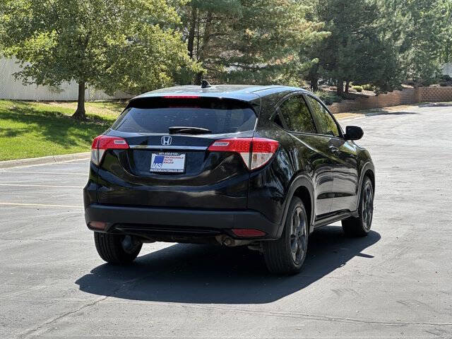Used 2019 Honda HR-V LX image 4