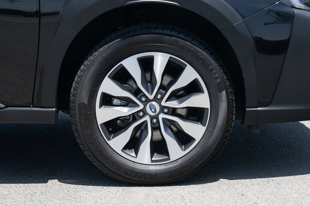 Used 2023 Subaru Outback Limited AWD/4WD image 11