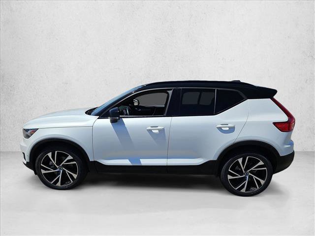Used 2019 Volvo XC40 T5 R-Design AWD/4WD image 9