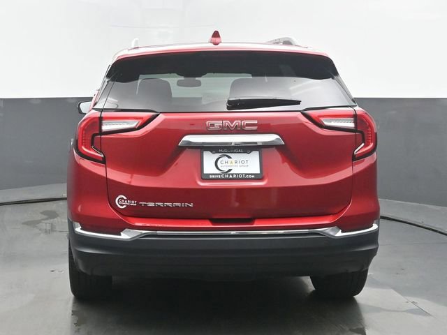 Certified 2024 GMC Terrain SLT w/ LPO, Floor Liner Package FWD image 5