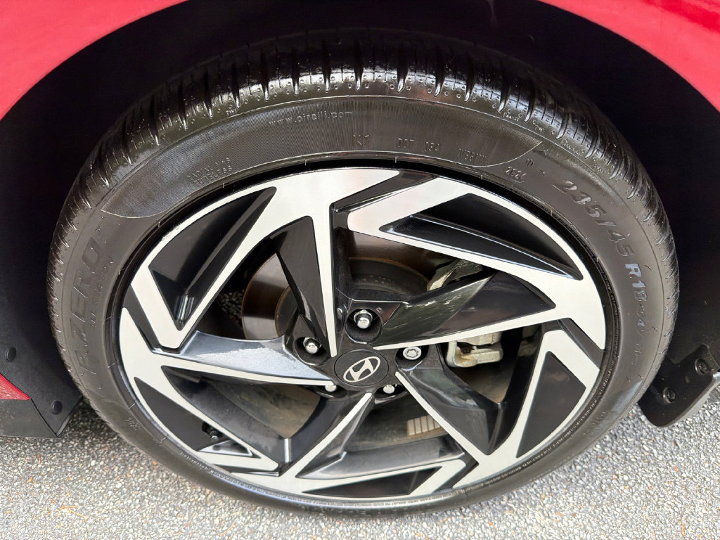 Used 2025 Hyundai Sonata SEL FWD image 19