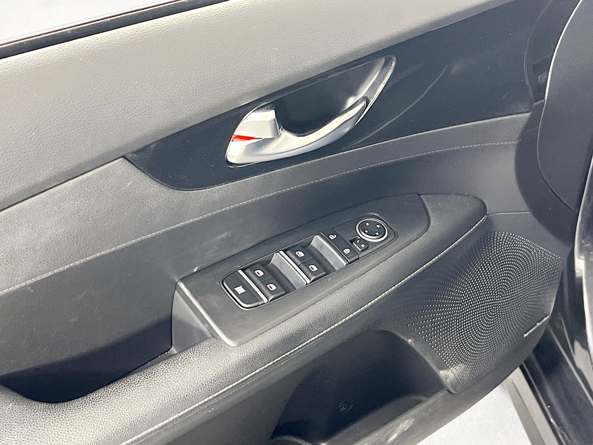 Used 2022 Kia Forte GT-Line w/ GT-Line Premium Package image 18