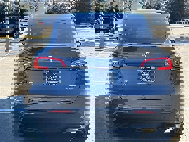 Used 2023 Tesla Model Y Long Range image 5