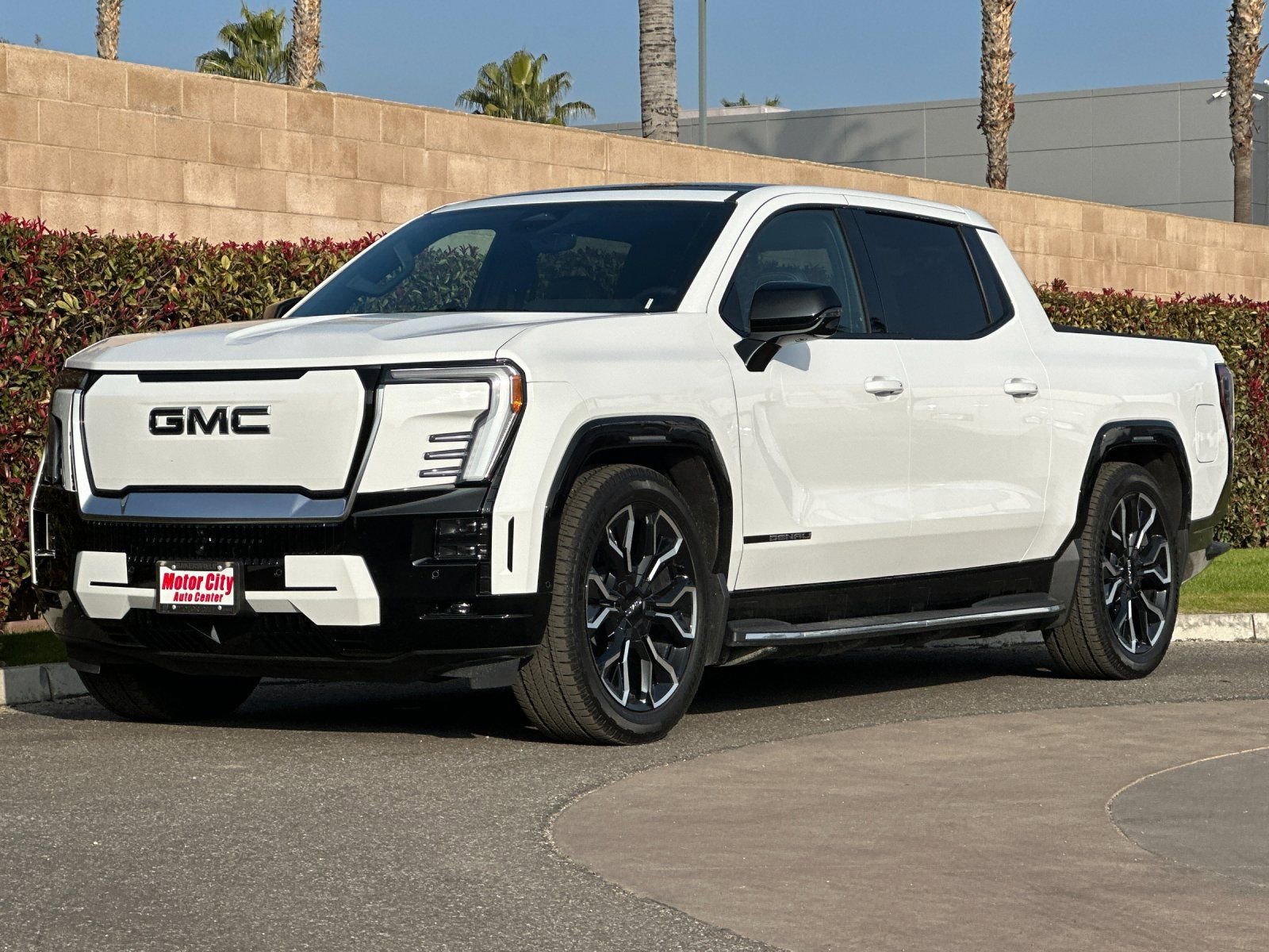 New 2025 GMC Sierra EV Denali image 8