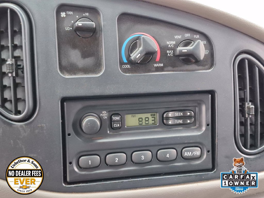 Used 2002 Ford E-150 and Econoline 150 RWD image 16