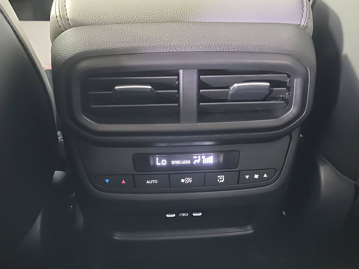 Certified 2025 Honda Pilot EX-L image 24