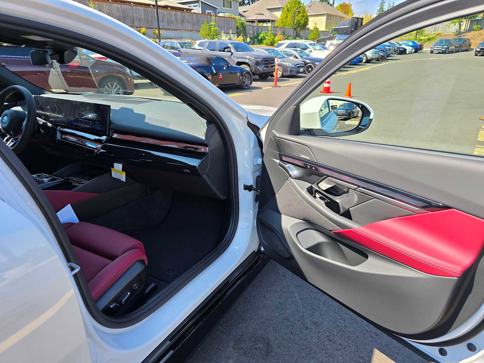 New 2026 BMW 550e xDrive 550e xDrive image 10