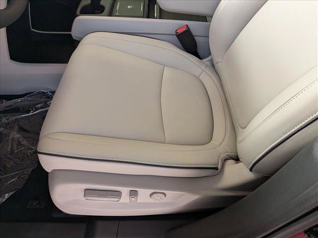 New 2026 Honda Odyssey Touring image 4