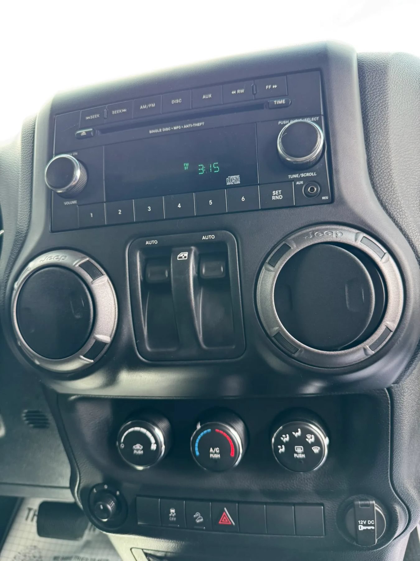 Used 2012 Jeep Wrangler Sport AWD/4WD image 16