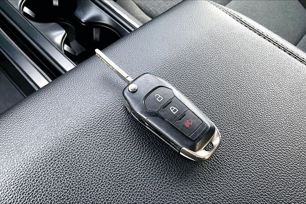 Used 2024 Ford F150 XLT w/ Mobile Office Package image 35