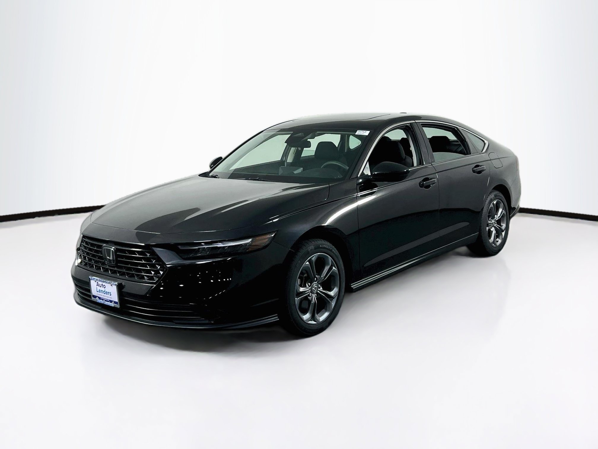 Used 2023 Honda Accord EX image 1