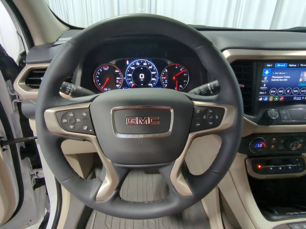 Used 2023 GMC Acadia Denali w/ Denali Technology Package AWD/4WD image 28