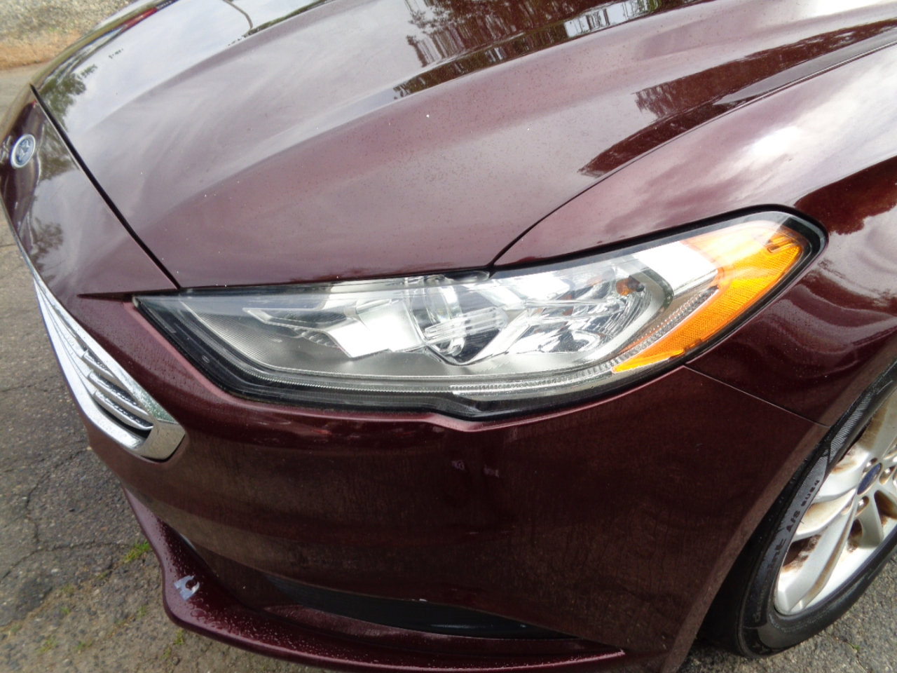 Used 2018 Ford Fusion SE w/ Fusion SE Technology Package image 10