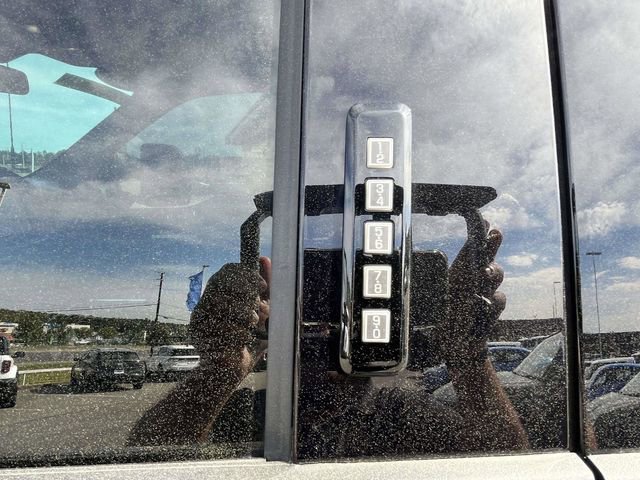 Used 2022 Ford F250 Lariat w/ Lariat Ultimate Package image 10