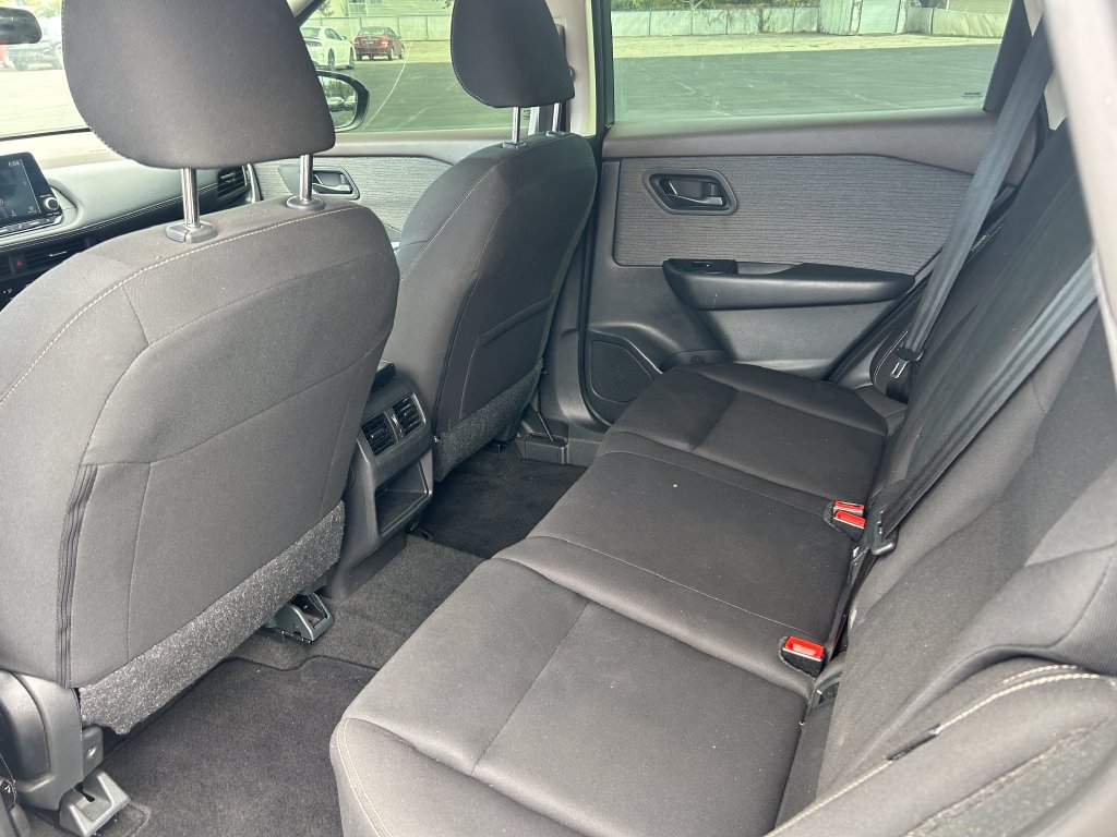 Used 2023 Nissan Rogue S FWD image 26