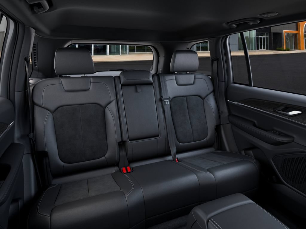 New 2026 Jeep Grand Cherokee Altitude AWD/4WD image 15