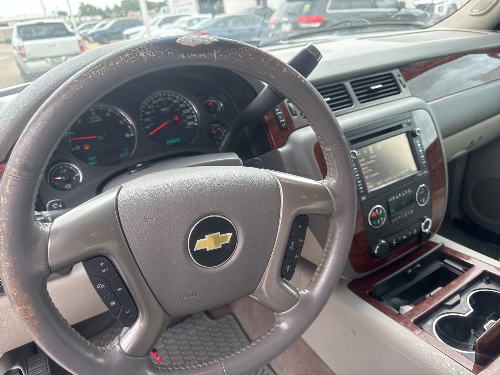 Used 2012 Chevrolet Avalanche LTZ AWD/4WD image 16