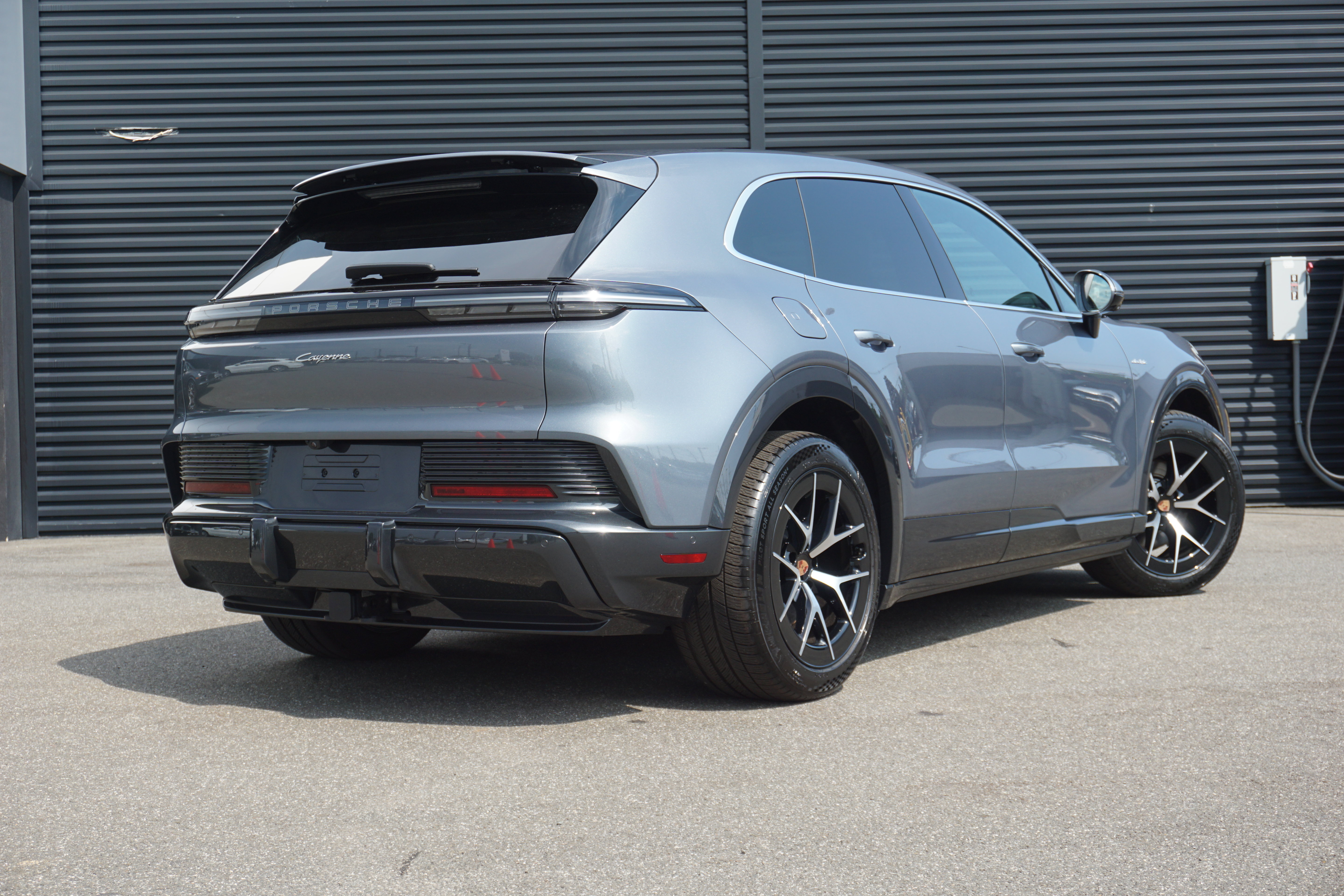 New 2026 Porsche Cayenne Electric AWD/4WD image 8