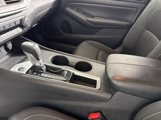 Used 2025 Nissan Altima 2.5 SV image 23