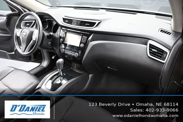 Used 2015 Nissan Rogue SL AWD/4WD image 41