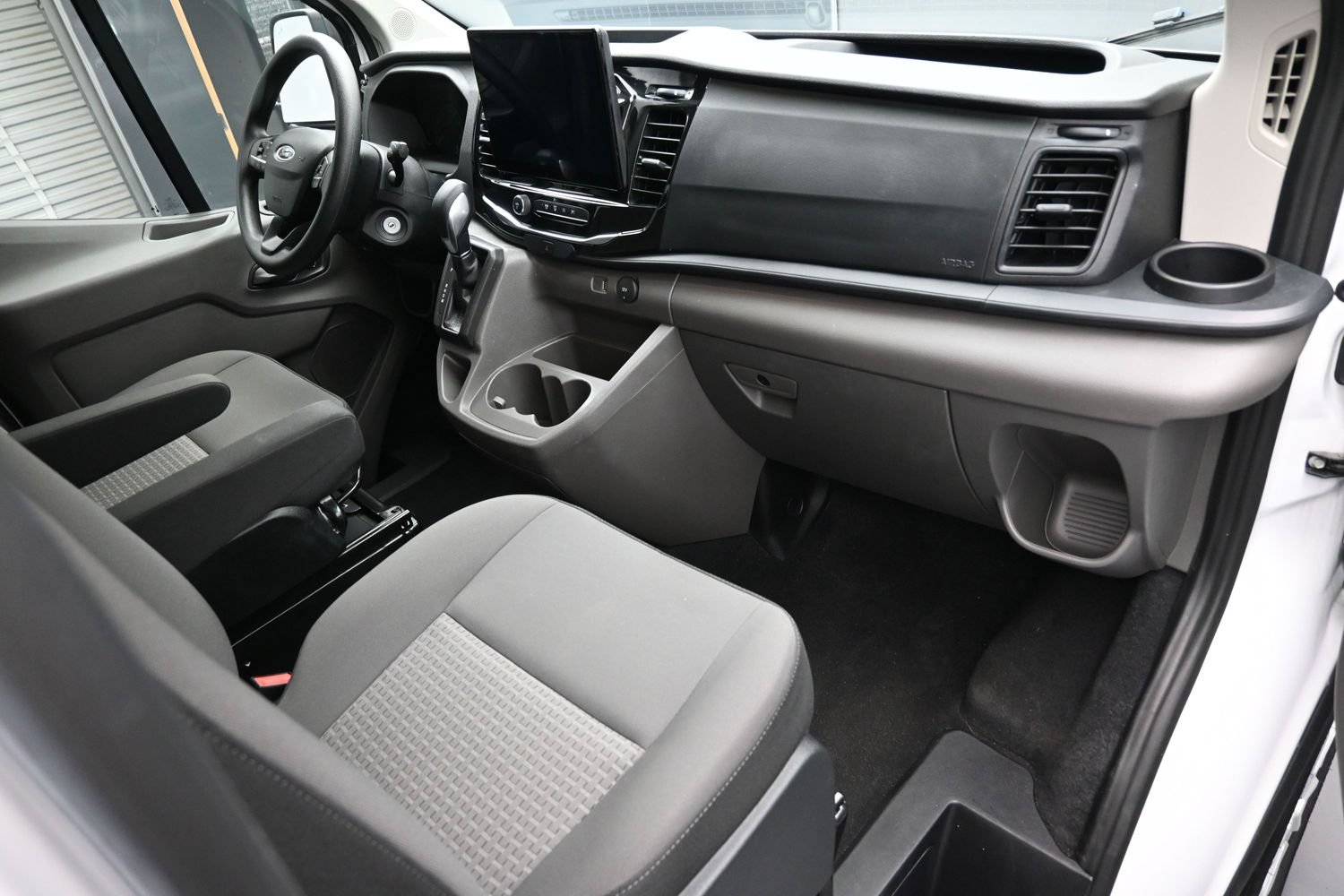 Used 2024 Ford Transit 350 XLT RWD image 39