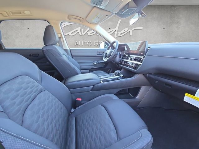 New 2026 Nissan Pathfinder SV image 24