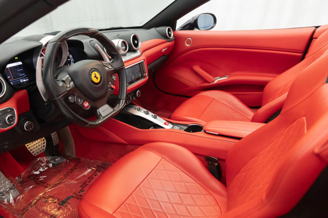 Used 2016 Ferrari California T RWD image 65