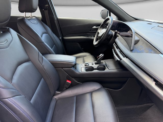 Used 2024 Cadillac XT4 Sport w/ Active Safety Package AWD/4WD image 16