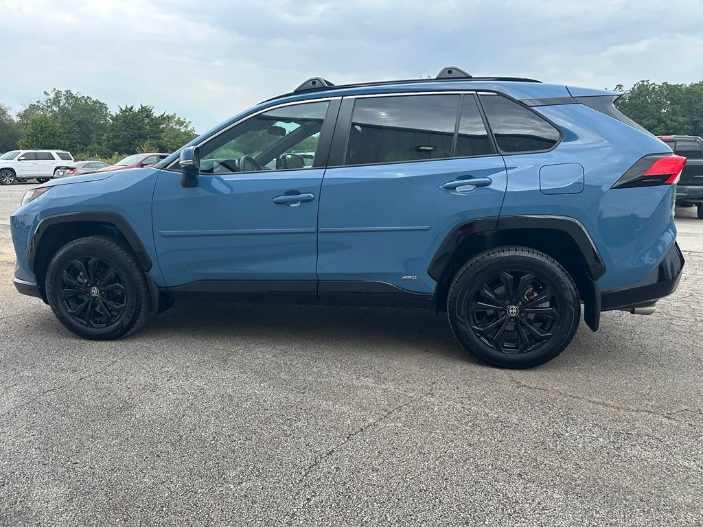 Used 2022 Toyota RAV4 SE AWD/4WD image 8