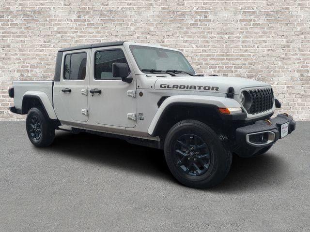 New 2026 Jeep Gladiator Sport AWD/4WD image 1
