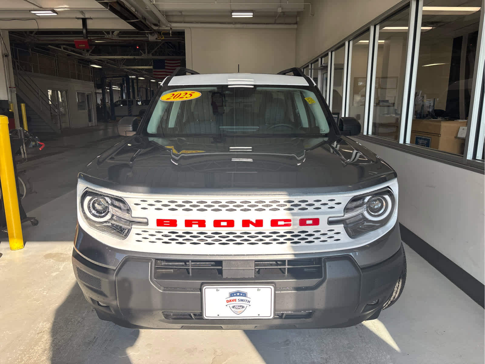 Used 2025 Ford Bronco Sport Heritage w/ Convenience Package image 2