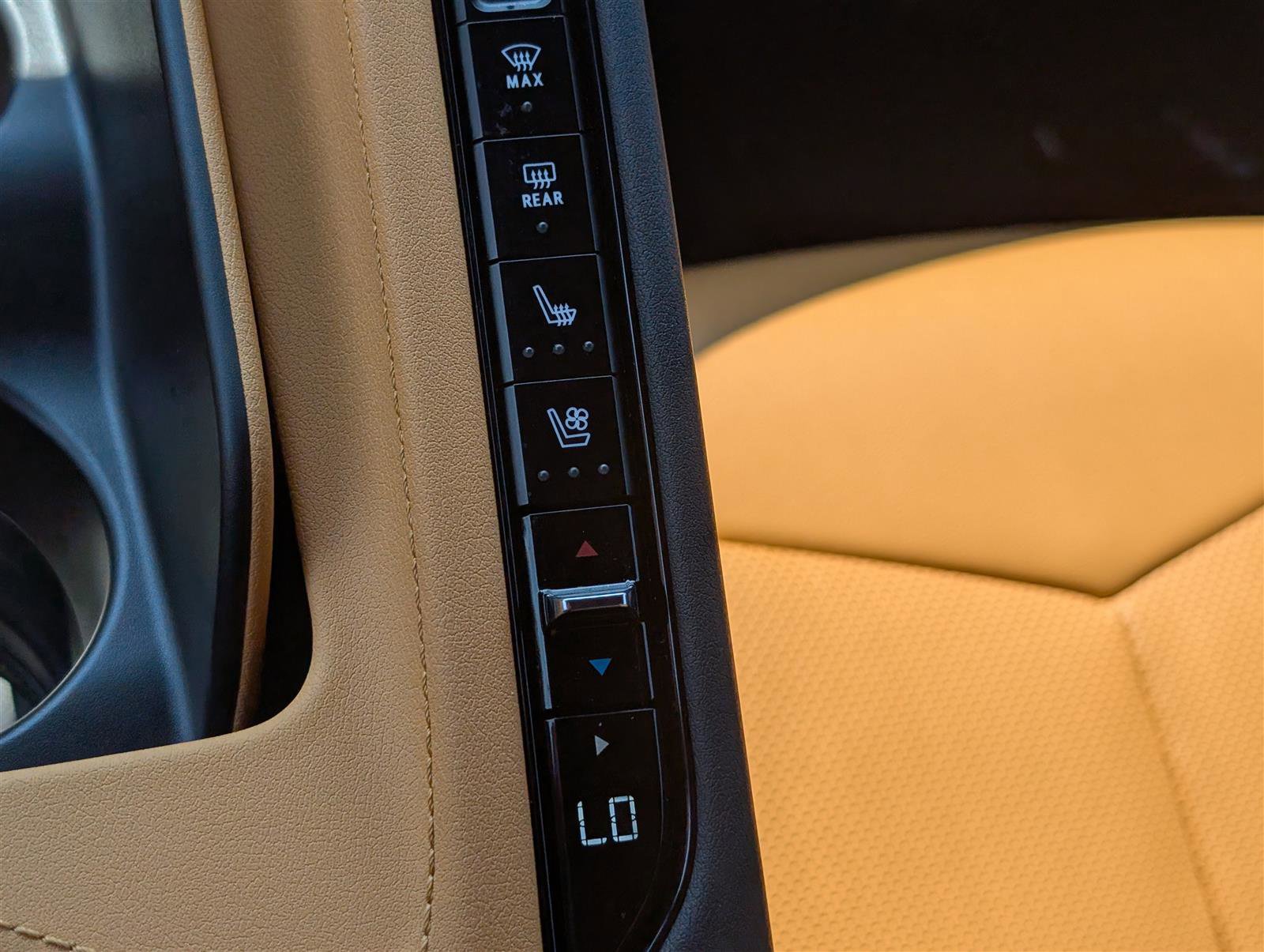 Used 2023 Chevrolet Corvette 2LT w/ Chrome Exterior Badge Package image 25