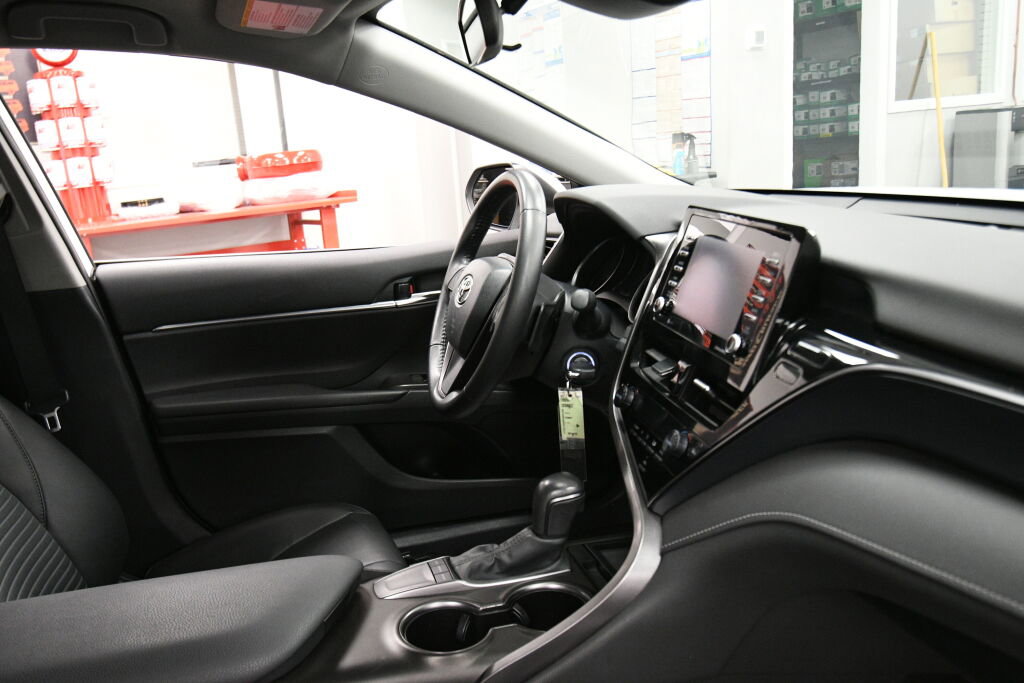 Used 2024 Toyota Camry SE image 27